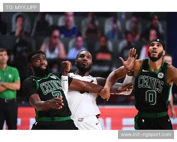 飞翼队布克斯获年度最佳新秀，球队围绕其建队