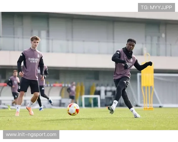 皇马主帅阿韦洛亚首秀上半场仅6射门，创近8年最低纪录